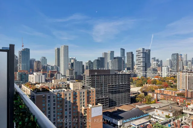 Additional image 19 of 460 Adelaide St Unit PH 216