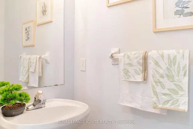 Additional image 19 of 1480 Britannia Rd Unit 14