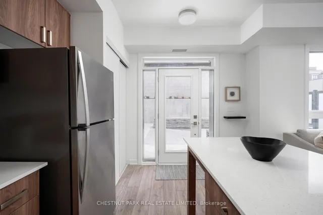 Additional image 3 of 4045 Hickory Dr Unit 9