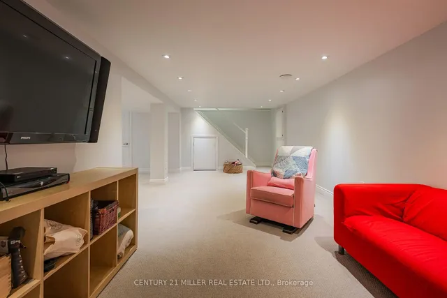 Additional image 29 of 411 Canterbury Cres