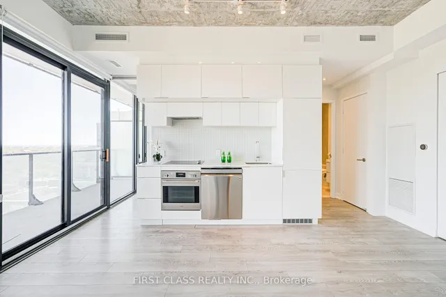 Additional image 19 of 185 Roehampton Ave Unit 1606