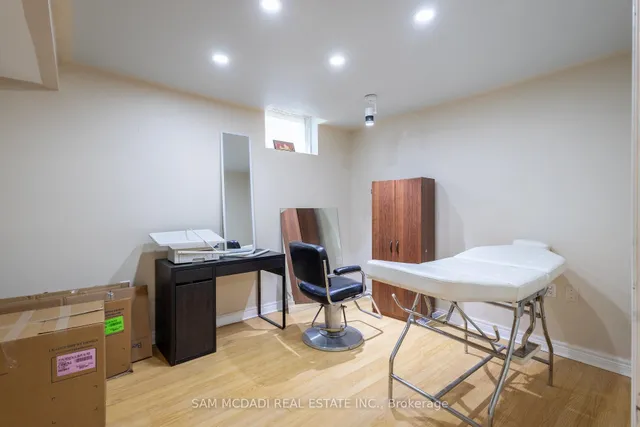 Additional image 38 of 2530 Nichols Dr