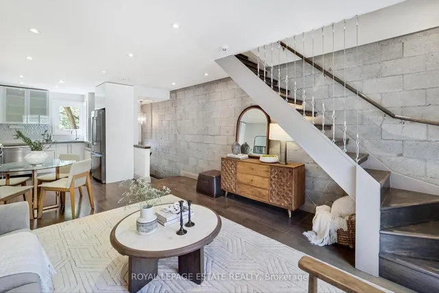 Additional image 11 of 243 Ontario St