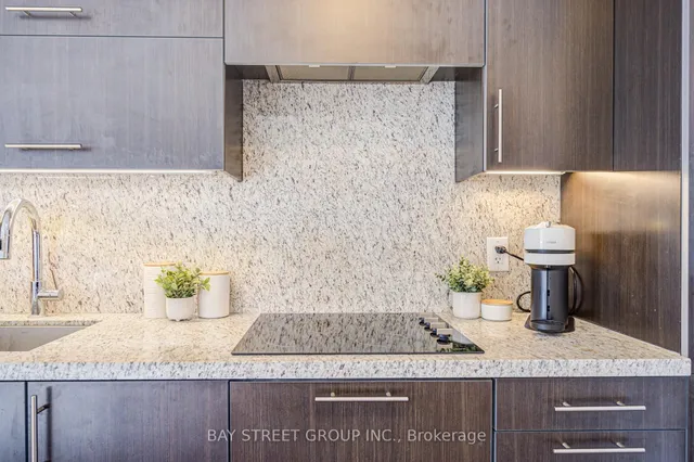 Additional image 15 of 5 Sheppard Ave Unit 2019