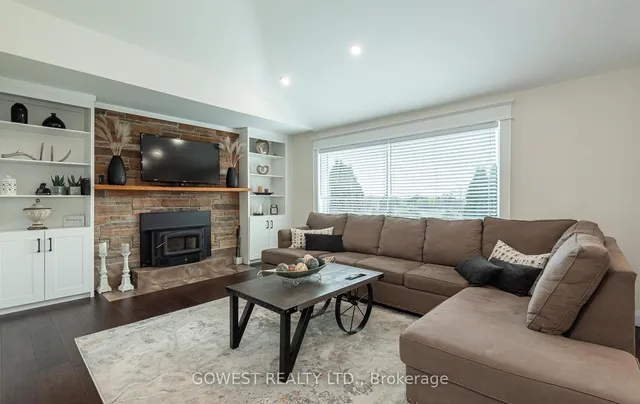 Additional image 7 of 2670 Embleton Rd