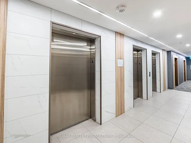 Additional image 43 of 60 Frederick St Unit 1112