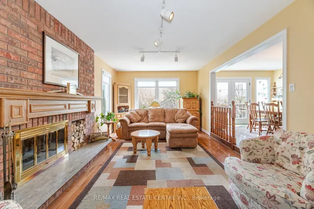 Additional image 13 of 42 Fernbrook Cres