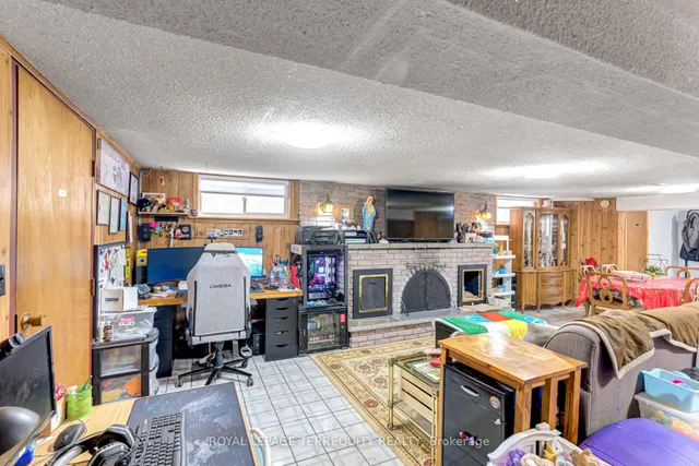 Additional image 21 of 532 Silverthorn Ave