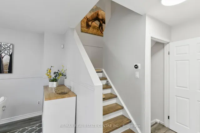 Additional image 32 of 2 Dailing Gate Unit 56