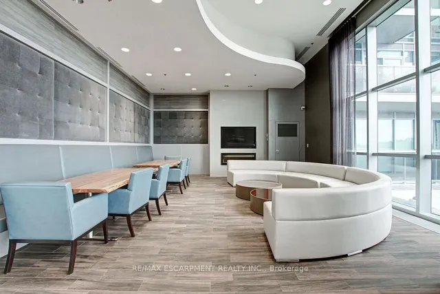 Additional image 28 of 2093 Fairview St Unit 1504