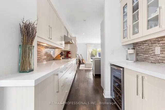 Additional image 14 of 43 Bellman Ave