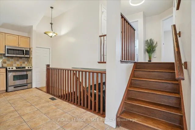 Additional image 26 of 32 Sonoma Lane