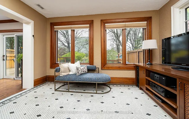 Additional image 13 of 504 Riverside Dr