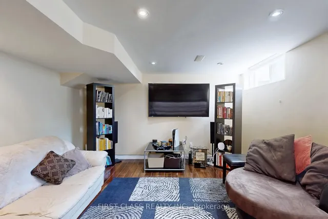 Additional image 37 of 73 Porchlight Rd