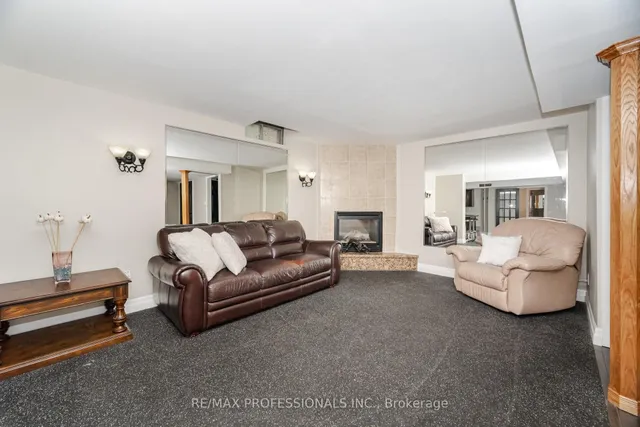 Additional image 24 of 52 Lorraine Cres