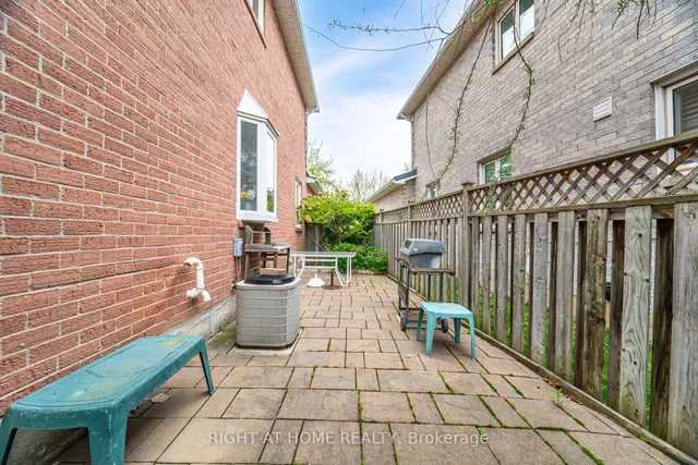 Additional image 46 of 5253 Palomar Cres