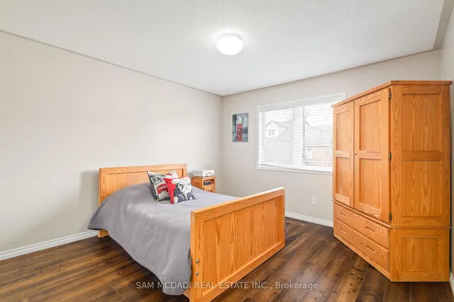 Additional image 28 of 7174 Upton Cres