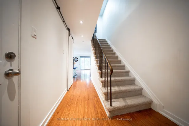 Additional image 4 of 35 Collins Cres Unit 34
