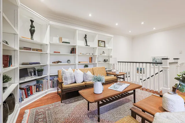 Additional image 34 of 480 Oriole Pkwy Unit 111