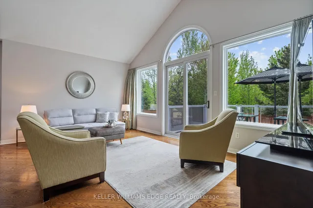 Additional image 13 of 2958 Singleton Common