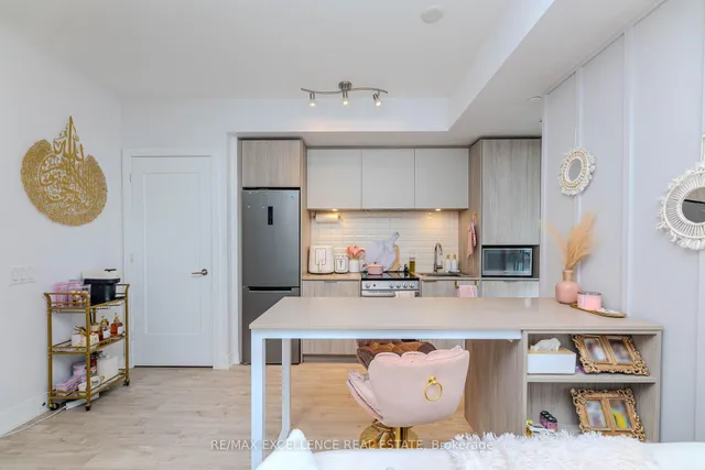 Additional image 14 of 70 Annie Craig Dr Unit 608