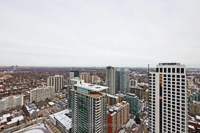 Additional image 10 of 39 Roehampton Ave Unit 3803