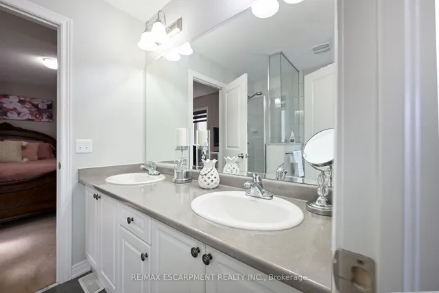 Additional image 35 of 71 Chaumont Dr