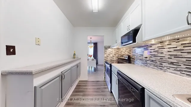 Additional image 25 of 1 Massey Sq Unit 1418