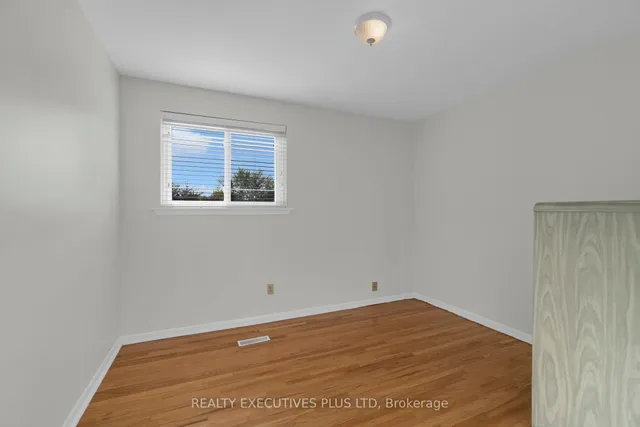 Additional image 30 of 57 Doncaster Dr