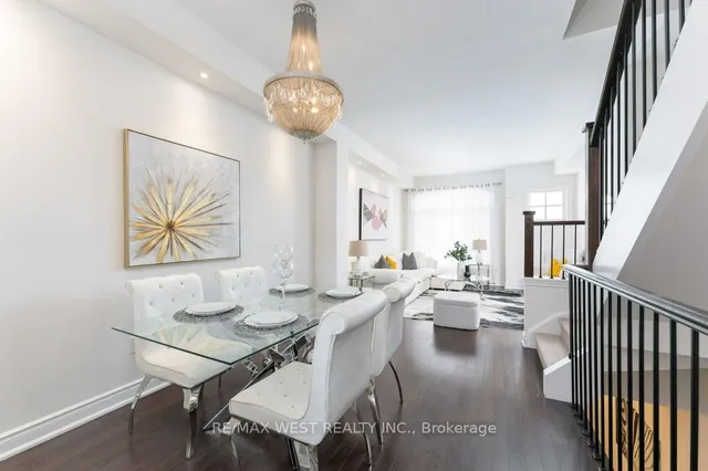 Additional image 16 of 2172 Trafalgar Rd Unit 19