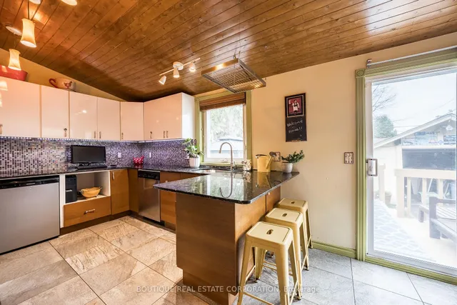 Additional image 16 of 36 Frances Ave