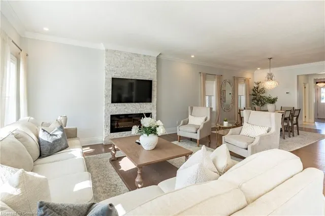 Additional image 11 of 565 Florencedale Cres