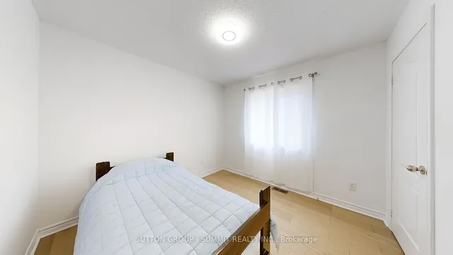 Additional image 27 of 93 MOREAU Tr