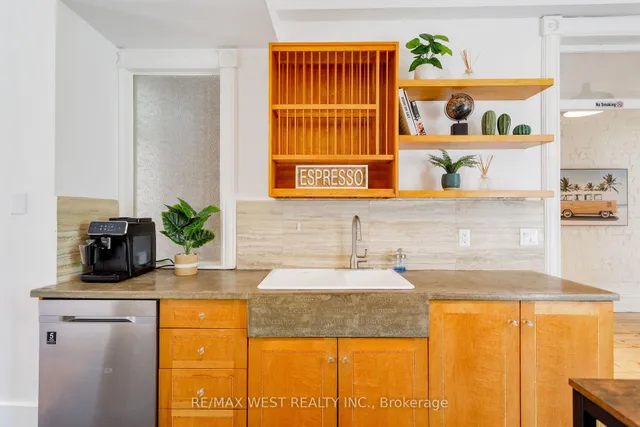 Additional image 26 of 17 Melbourne Ave