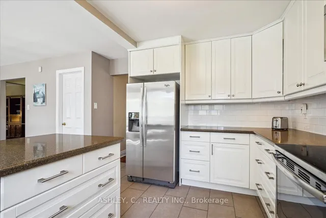 Additional image 17 of 711 Esprit Cres