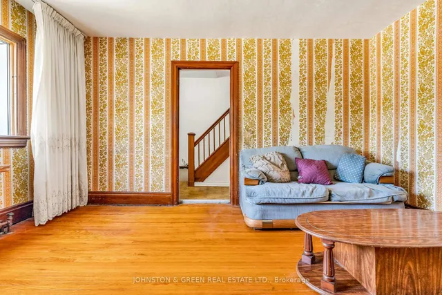 Additional image 8 of 416 Mortimer Ave