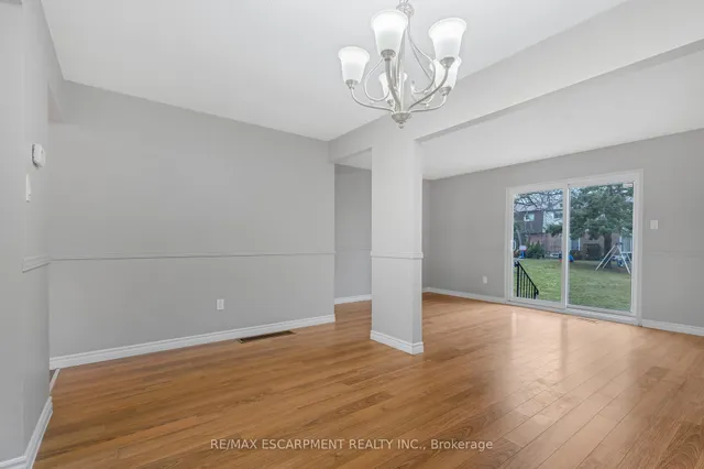 Additional image 9 of 1301 UPPER GAGE Ave Unit 33