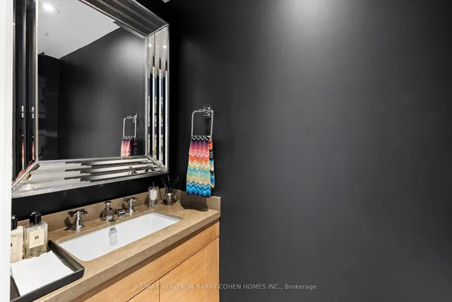 Additional image 21 of 215 Lonsmount Dr