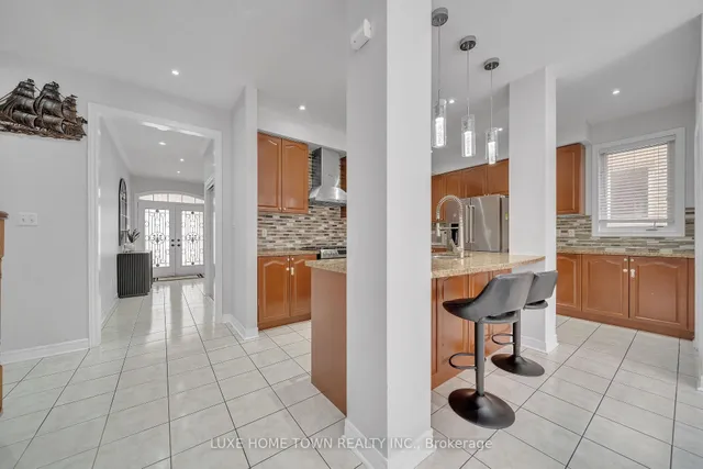 Additional image 19 of 26 Bluffwood Cres Cres