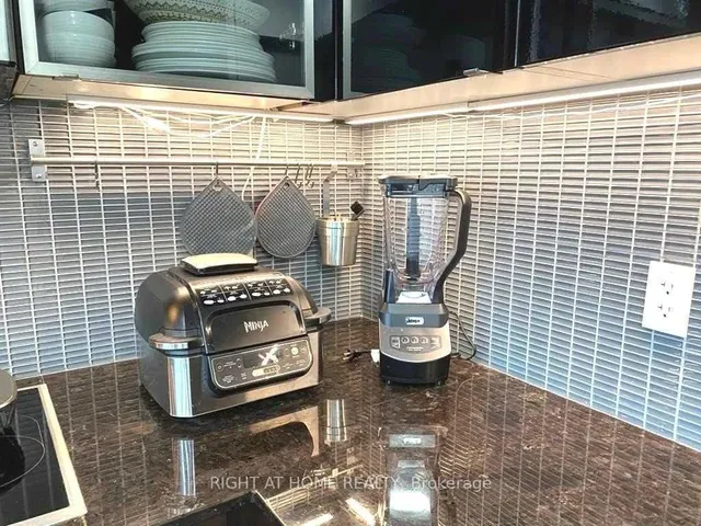 Additional image 27 of 5162 Yonge St Unit 2615