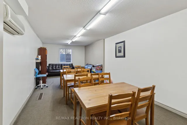 Additional image 36 of 684 Warden Ave Unit 103