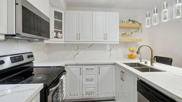 Additional image 19 of 8 Francesco St