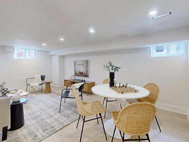 Additional image 33 of 164 Broadview Ave