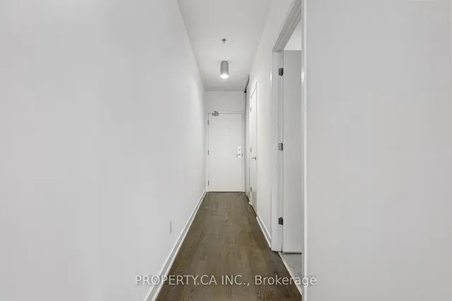 Additional image 18 of 8 Dovercourt Rd Unit 210