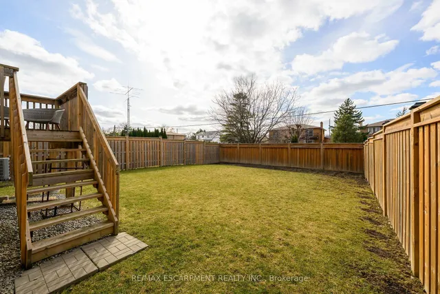 Additional image 43 of 71 Chaumont Dr