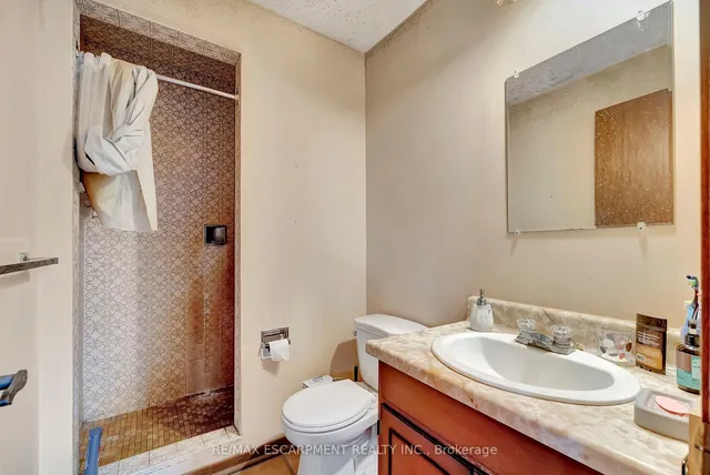 Additional image 20 of 2280 Highway 6 N/A