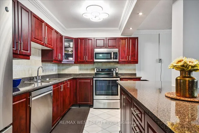 Additional image 3 of 625 The West Mall N/A Unit 1009