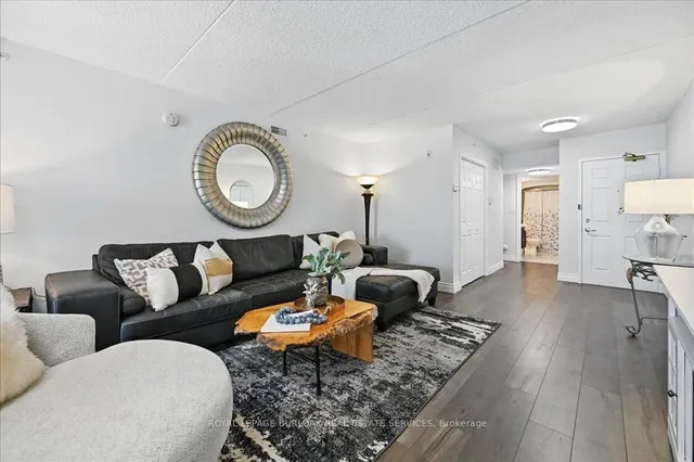 Additional image 4 of 1421 Walker's Line Unit 211