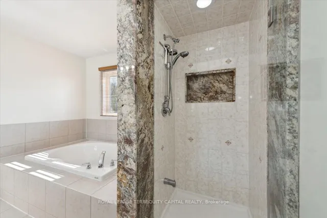 Additional image 22 of 116 Newport Cres