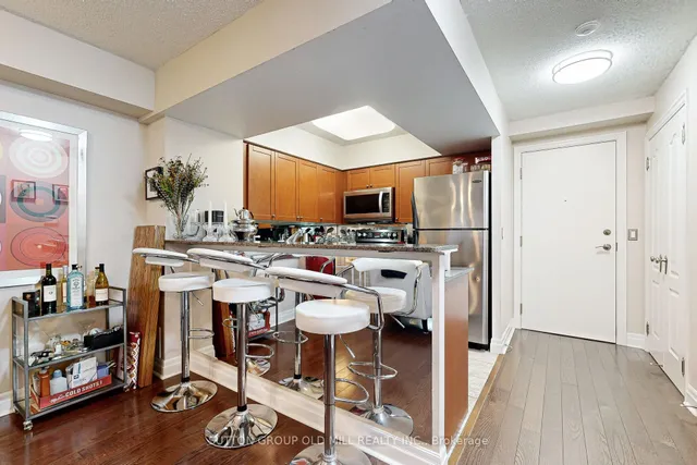 Additional image 8 of 2119 Lakeshore Blvd Unit GR07